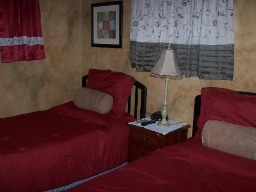 Amid Summer's Inn Bed and Breakfast image 49
